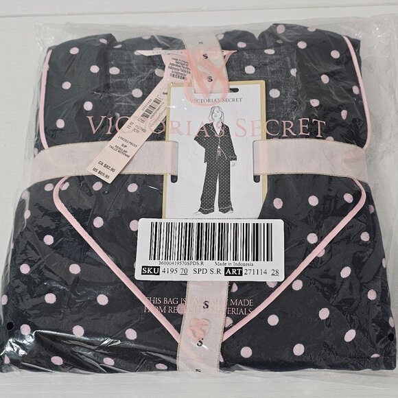 Victoria's Secret Flannel Long Pajama Set - Black / Blossom Dot - Size S/Regular - Picture 4 of 4
